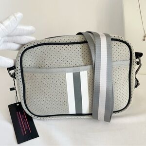 LOW START🔥🔥🔥 HAUTE SHORE Gray Crossbody Bag